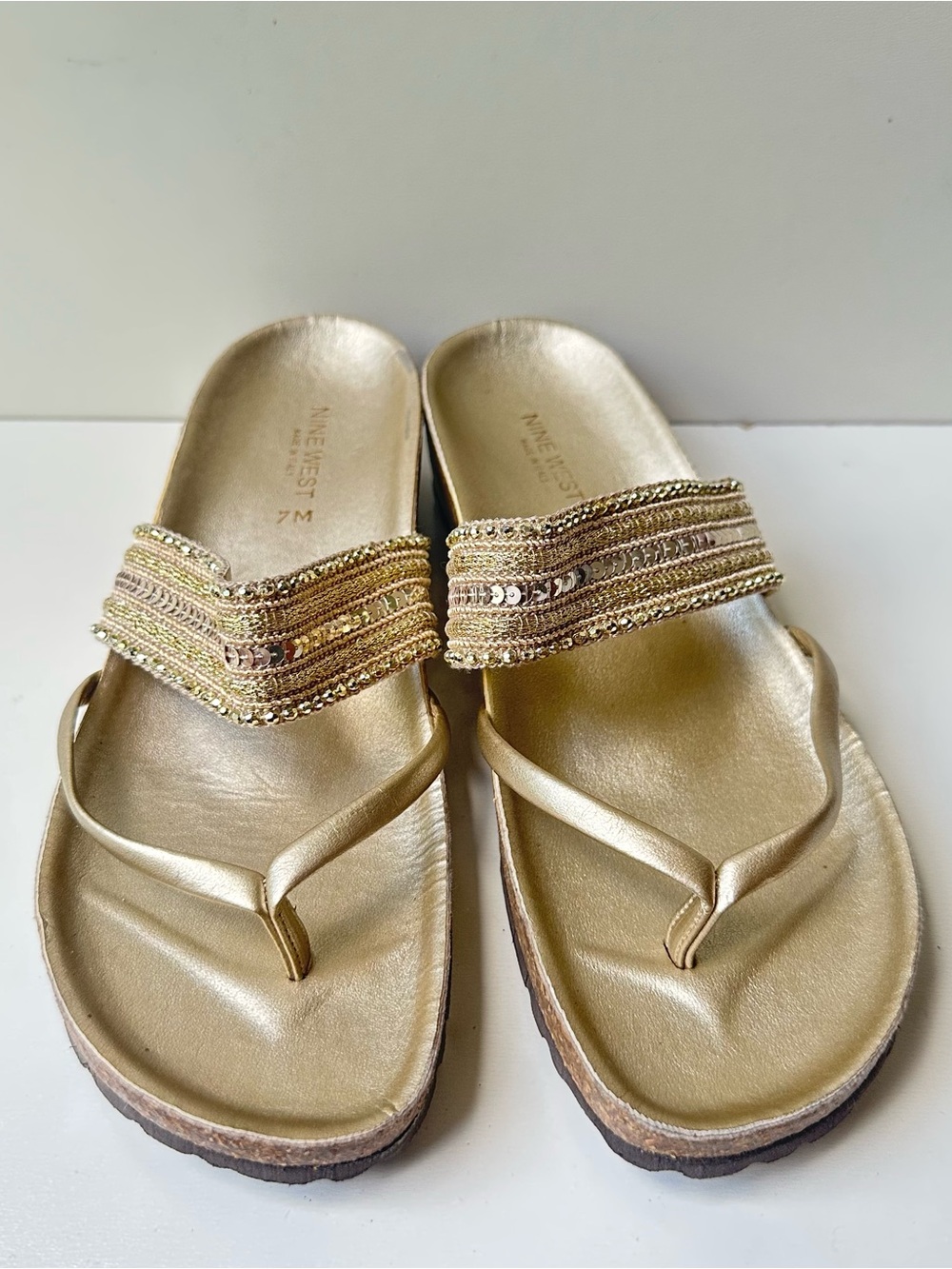 Nine West Gold Metallic Rhinestone Sequin Thong Sandals Slide Cork Wedge Size 7M